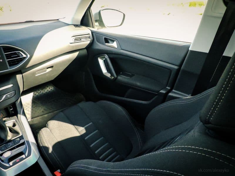 Тест-драйв Peugeot 308: сундучок с сюрпризами