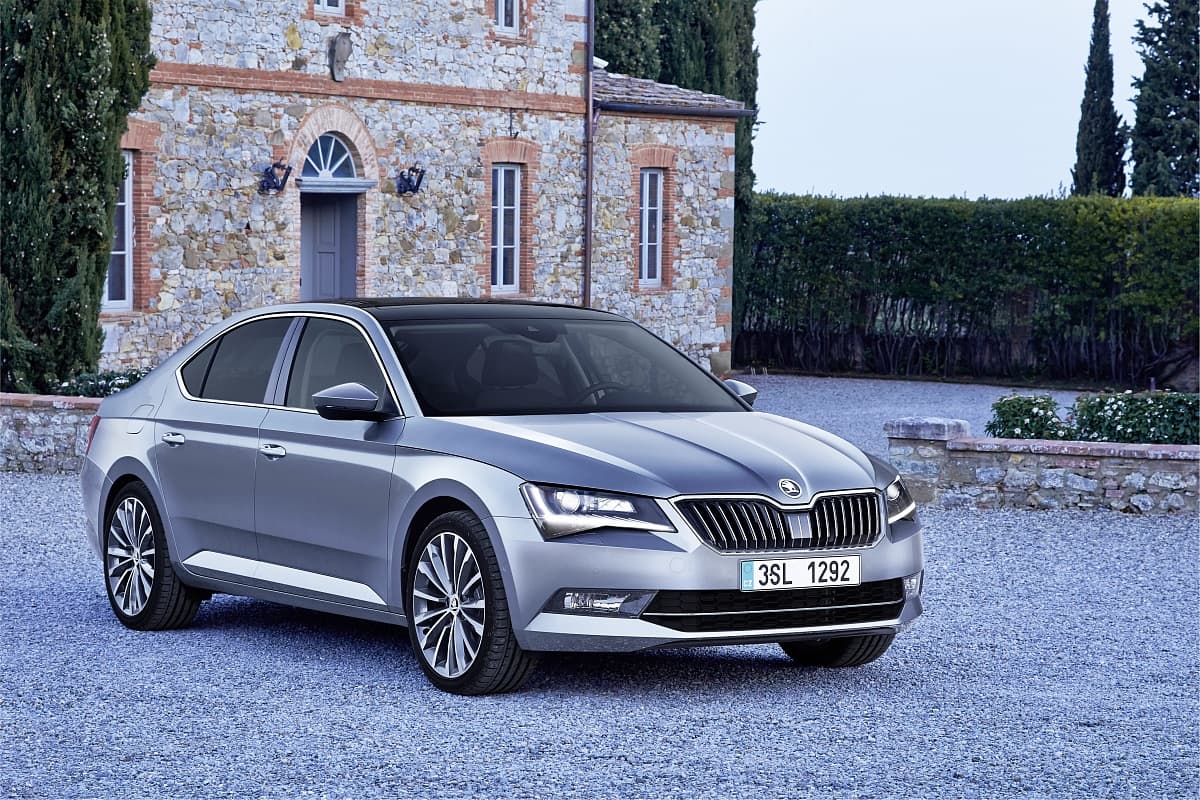 ŠKODA SUPERB – автомобиль, который откроет для Вас новые возможности