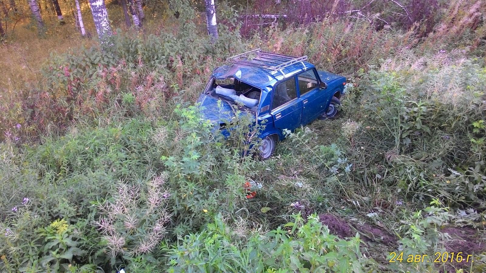 Водитель «семерки» не пропустил «Тойоту» и улетел в кювет