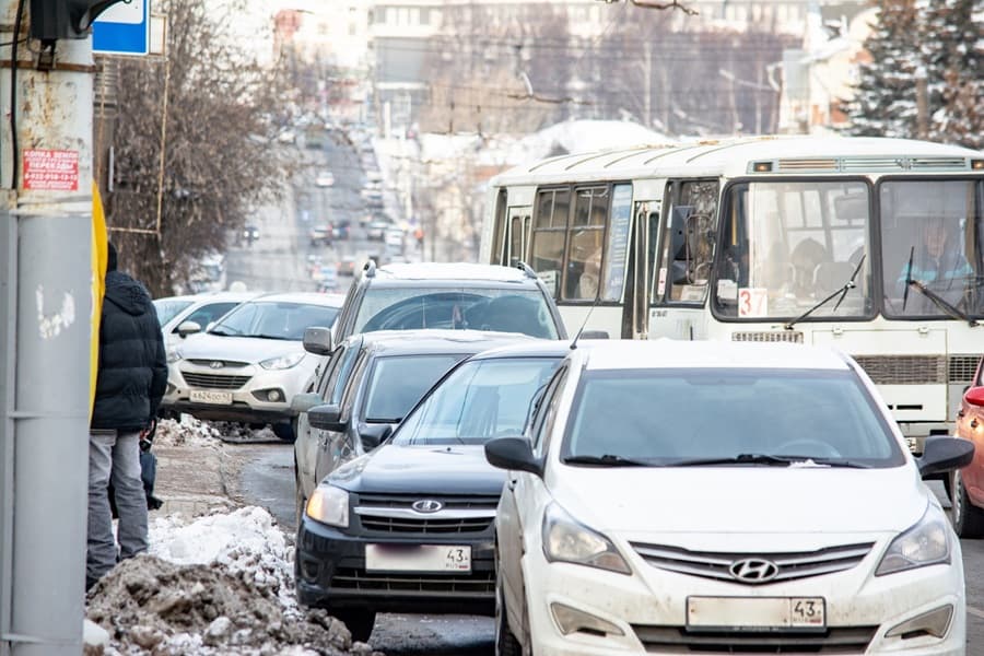 Дилеры прогнозируют подорожание авто из-за роста утильсбора