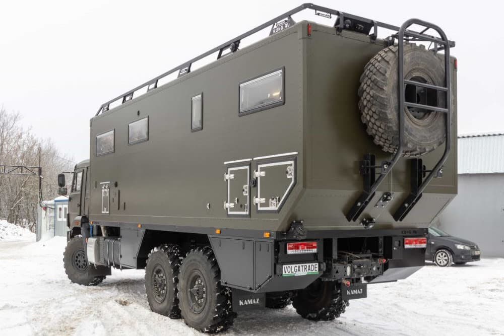 КАМАЗ превратили в автодом премиум-класса