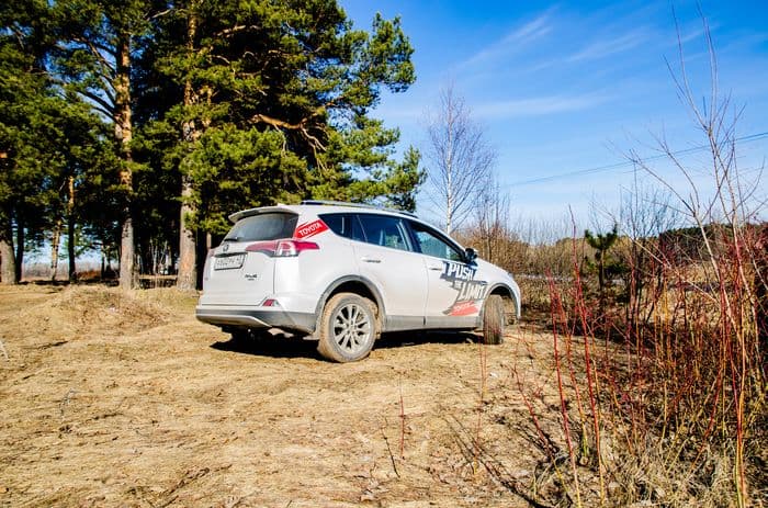 Tест-драйв Toyota Rav4 2018: семейный и молодёжный самурай