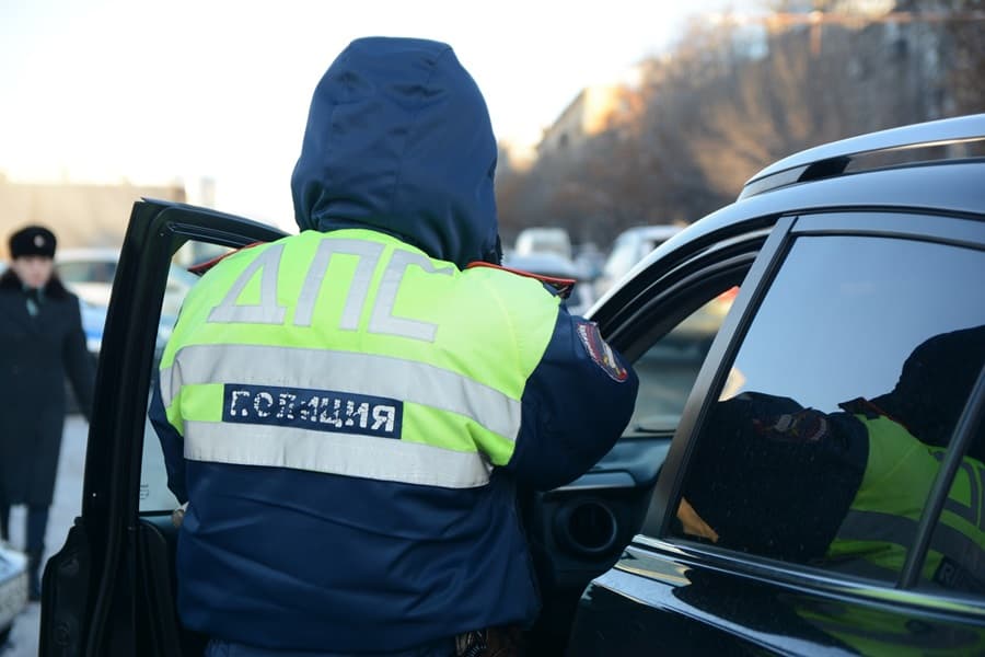 В некоторых регионах России начнут платить за доносы о нарушителях на дорогах