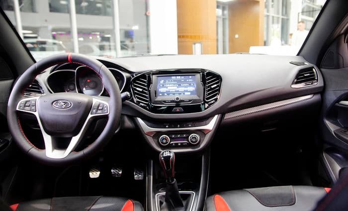 В Кирове состоялось торжественное открытие обновленного дилерского центра LADA