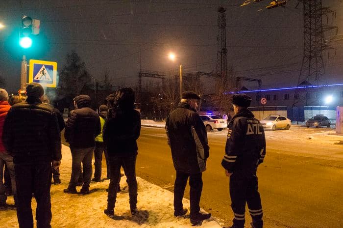 Кировчане пришли почтить память погибшей в ДТП 10-летней девочки