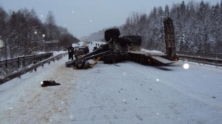 Две фуры столкнулись возле Мурашей