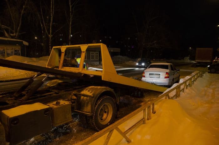 Каждый раз одно и то же: кировские автомобилисты жалуются на уборку дорог