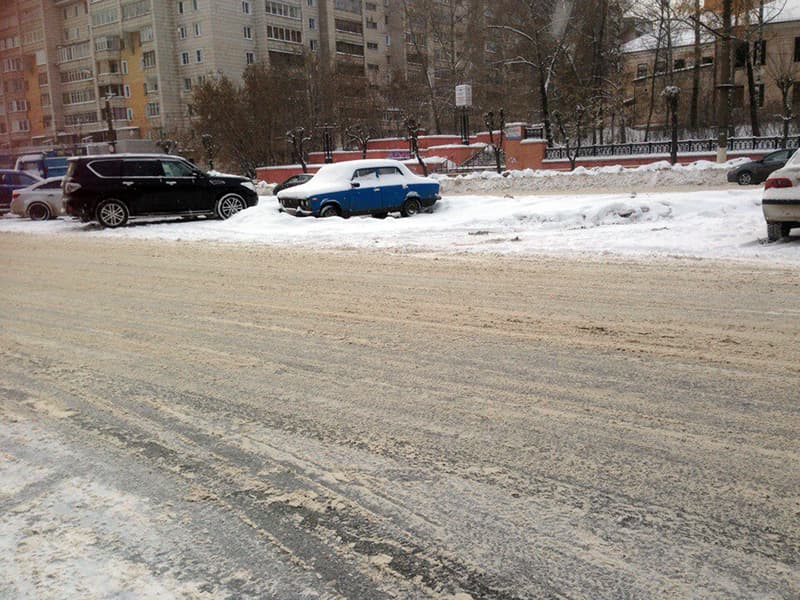 Прошедший снегопад в Кирове способствует мелким авариям