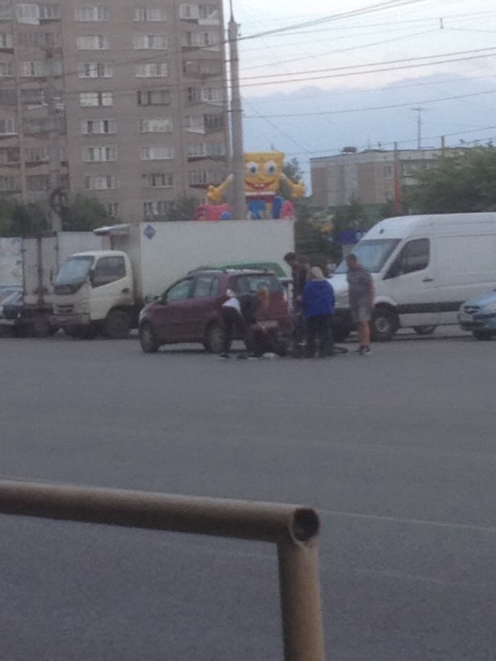 На улице Воровского возле Коневского рынка сбили мужчину