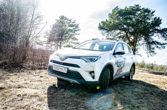 Tест-драйв Toyota Rav4 2018: семейный и молодёжный самурай