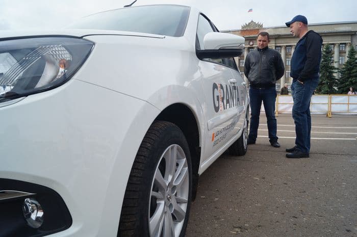 В минувшие выходные Киров увидел новую Lada Granta