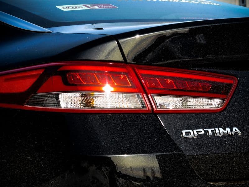 Тест-драйв Kia Optima: забудь про её страшных подруг