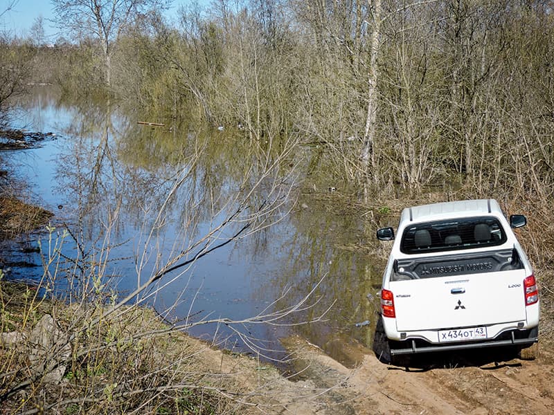 Тест-драйв Mitsubishi L200: я готов стать фермером