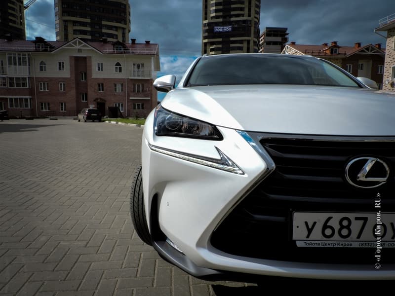 Тест-драйв Lexus NX: гражданский космолет в городских джунглях