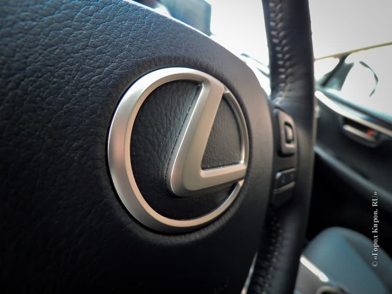 Тест-драйв Lexus NX: гражданский космолет в городских джунглях