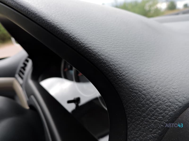 Тест-драйв FAW V5 против Lada Granta: бой в супер легком весе