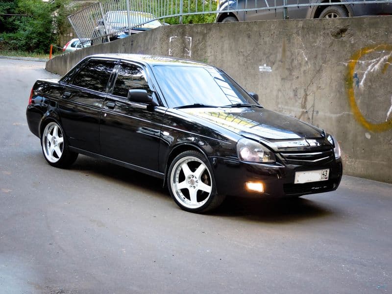 Тест-драйв Lada Priora r18: когда «обувь» задаёт стиль