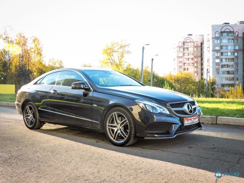 Тест-драйв Mercedes E200 Coupe: без внимания не останешься