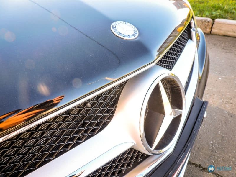 Тест-драйв Mercedes E200 Coupe: без внимания не останешься