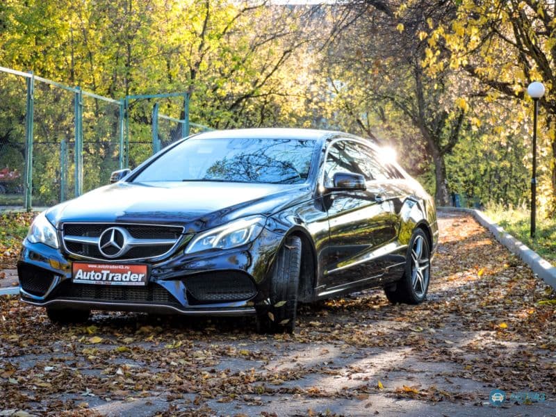 Тест-драйв Mercedes E200 Coupe: без внимания не останешься