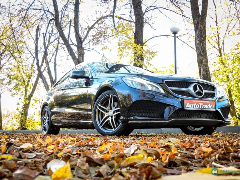 Тест-драйв Mercedes E200 Coupe: без внимания не останешься