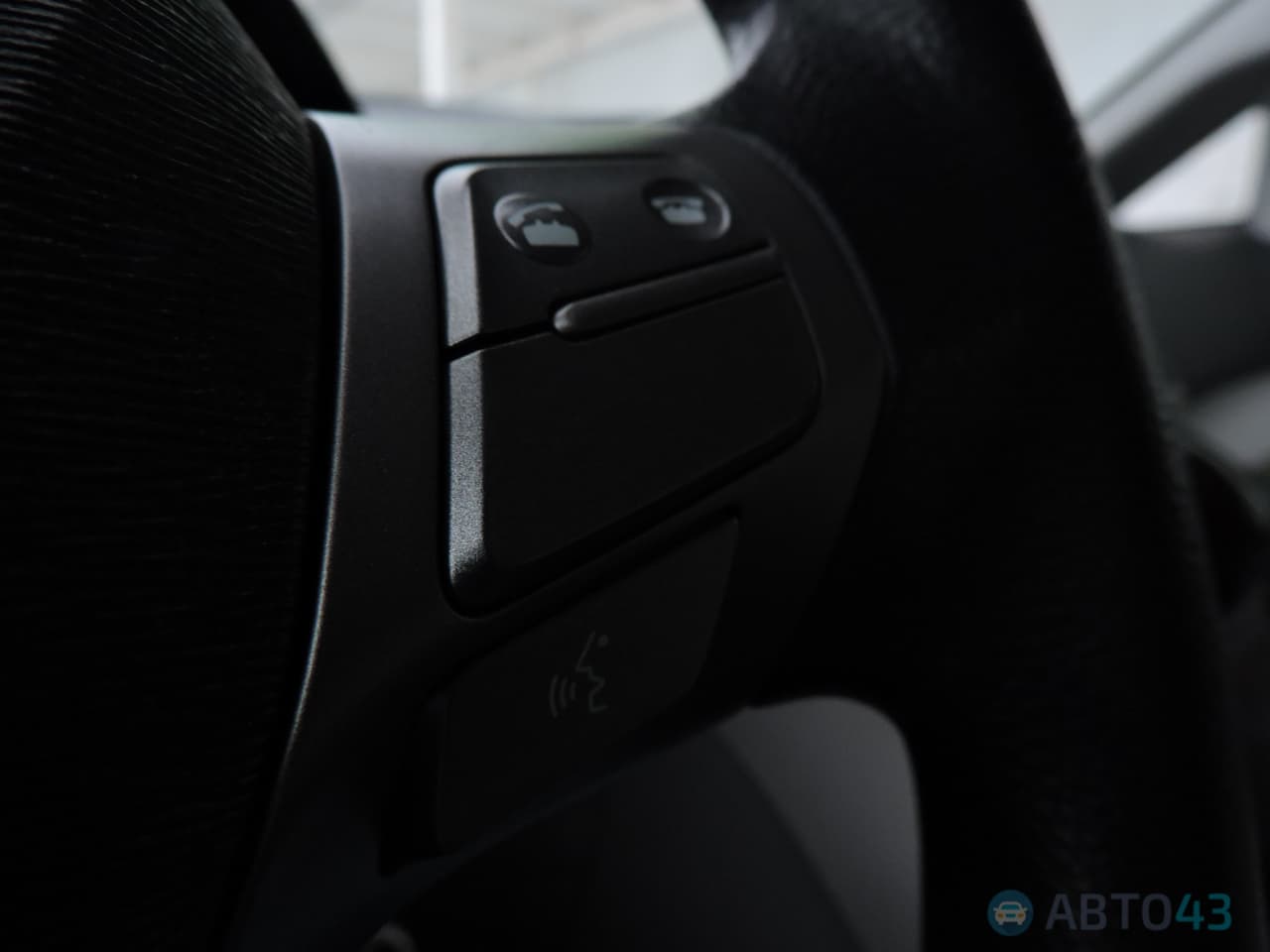 Тест-драйв Toyota Venza: семейный внедорожный универсал