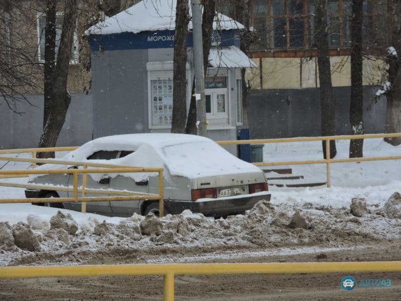 Около 300 автовладельцев помешали расчистке дорог