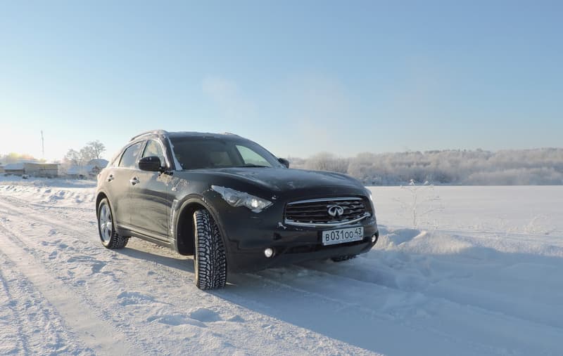 Тест-драйв Infiniti FX 37: искра, буря, безумие