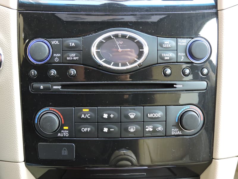 Тест-драйв Infiniti FX 37: искра, буря, безумие