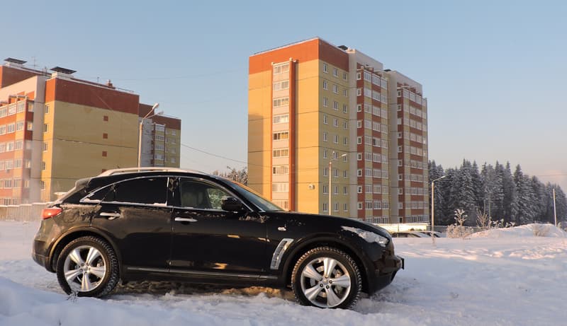 Тест-драйв Infiniti FX 37: искра, буря, безумие