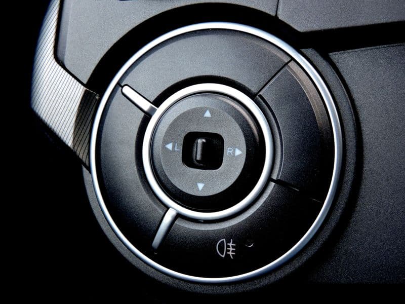 Тест-драйв SsangYong Kyron: пусть и не новая, но альтернатива УАЗу