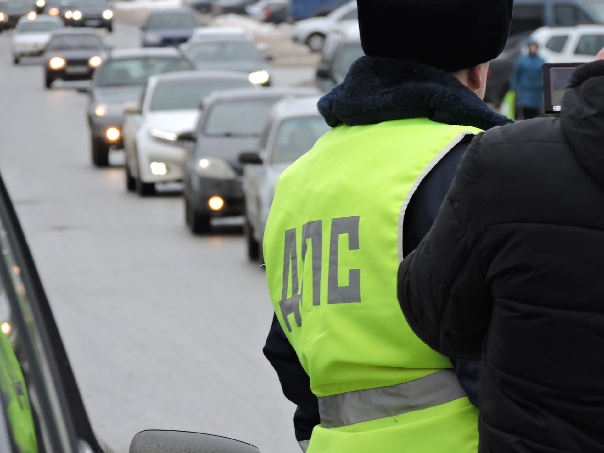 Подозрительный предмет блокировал движение по Карла Маркса