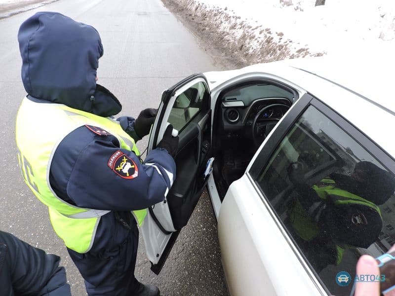 Тонировке бой. ГИБДД начала проводить рейды