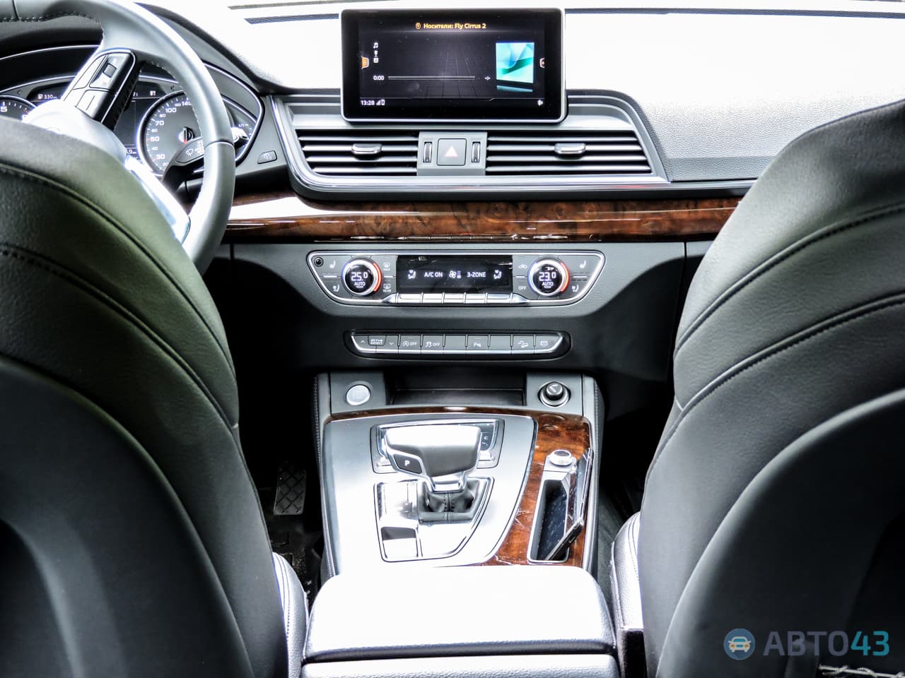 Тест-драйв Audi Q5 2017: вот это номер