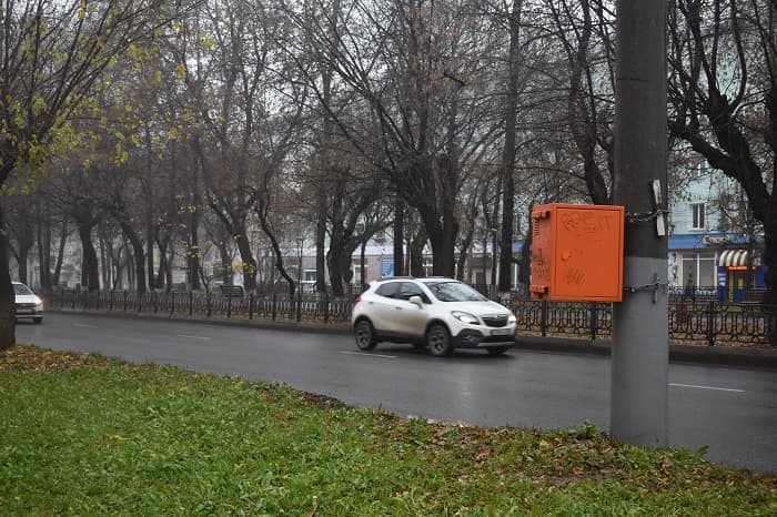 Медведев высказался против отмены нештрафуемого порога в 19 км/час