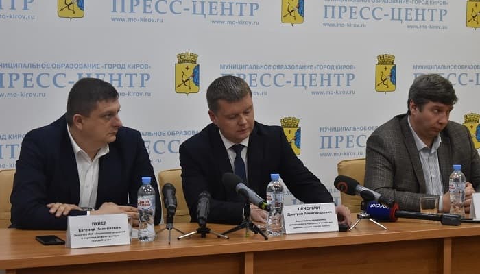 Главный дорожник рассказал, какие улицы будут чистить сегодня