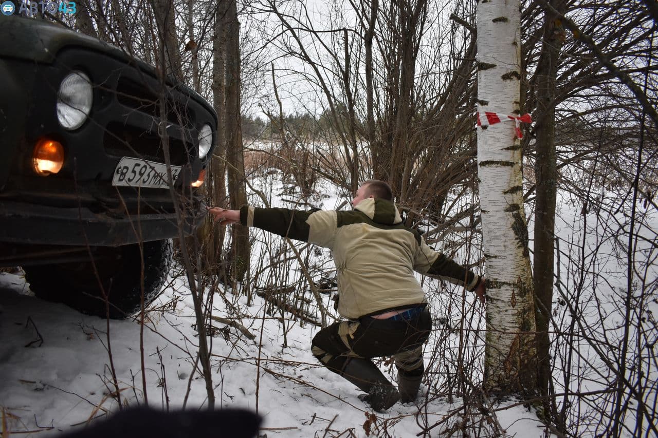 В лесах и полях Кировской области искали снежного человека