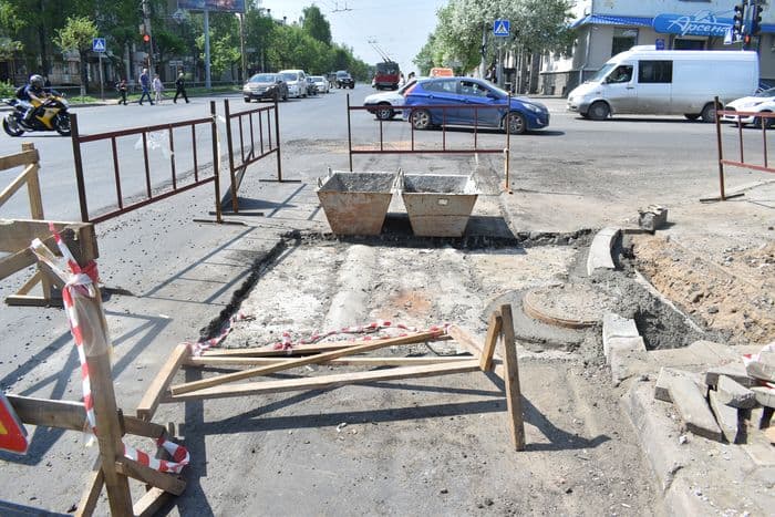 Дорожный провал на перекрестке Воровского - Горького ликвидирован