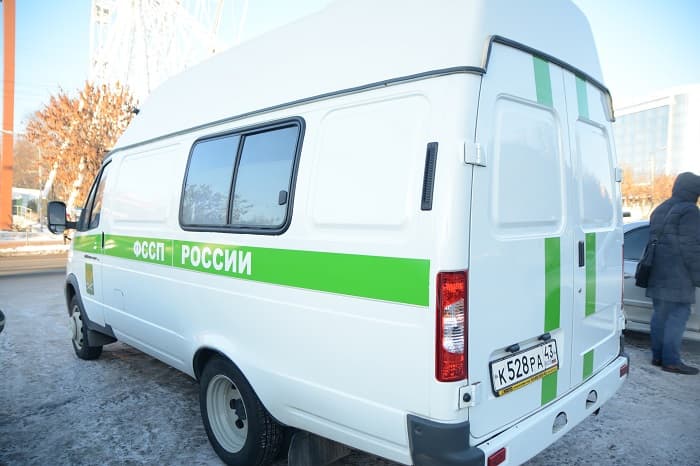 ДПСники и судебные приставы начали отлавливать должников с помощью треног