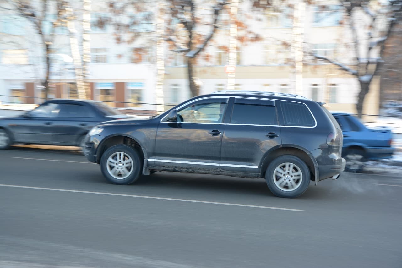 ДПСники и судебные приставы начали отлавливать должников с помощью треног