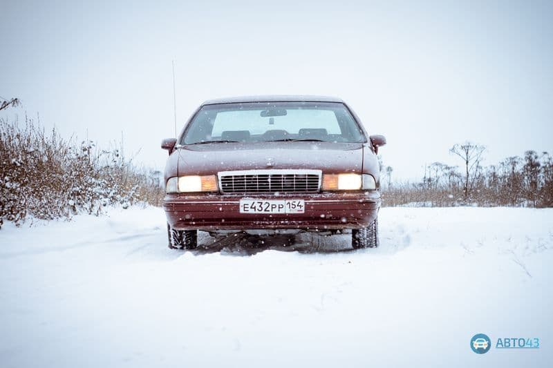 Тест-драйв Chevrolet Caprice: 5,5-метровый локомотив