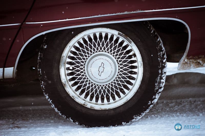 Тест-драйв Chevrolet Caprice: 5,5-метровый локомотив