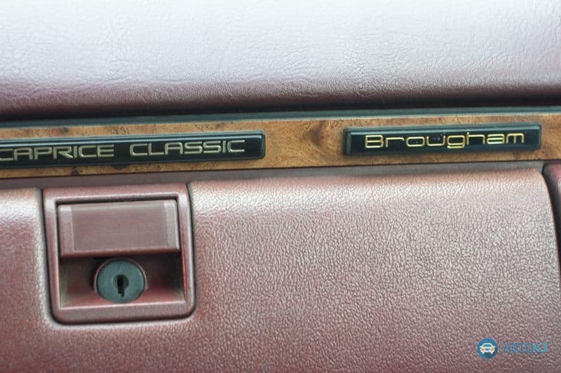 Тест-драйв Chevrolet Caprice: 5,5-метровый локомотив