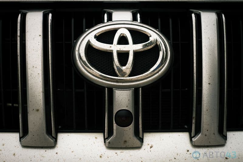 Тест-драйв Land Cruiser Prado: мы нашли горку, в которую он не залез