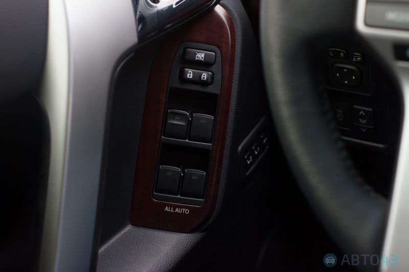 Тест-драйв Land Cruiser Prado: мы нашли горку, в которую он не залез