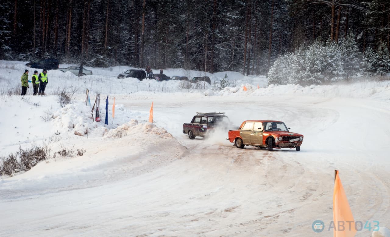 Соревнования по дрифту в Кирове: у «классики» был последний шанс