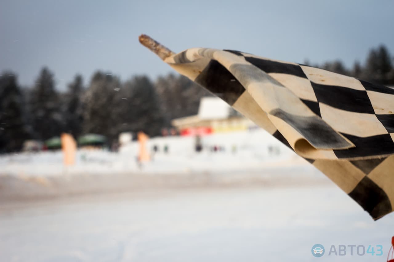 Соревнования по дрифту в Кирове: у «классики» был последний шанс