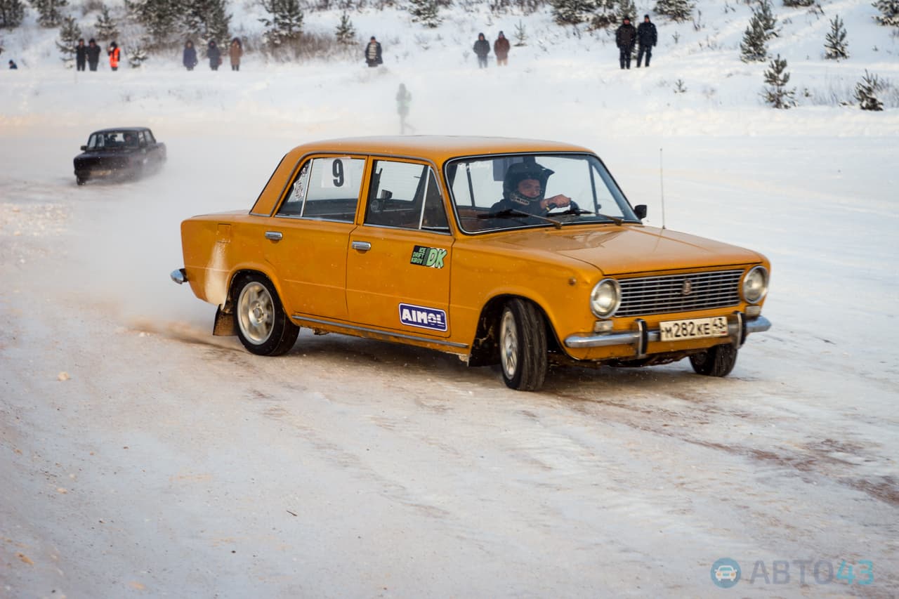 Соревнования по дрифту в Кирове: у «классики» был последний шанс