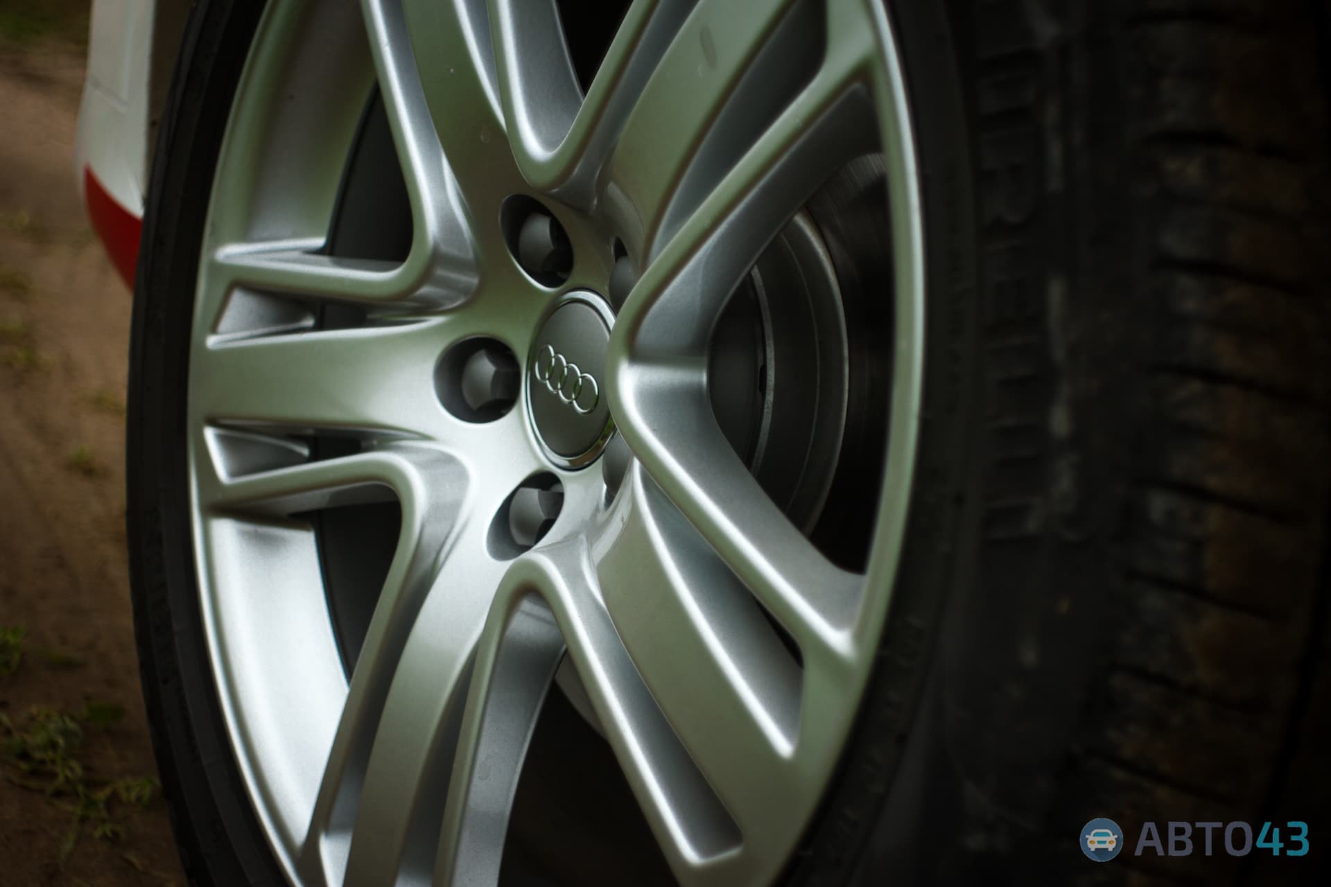 Тест-драйв Audi Q3: машина для тех, кто любит погорячее