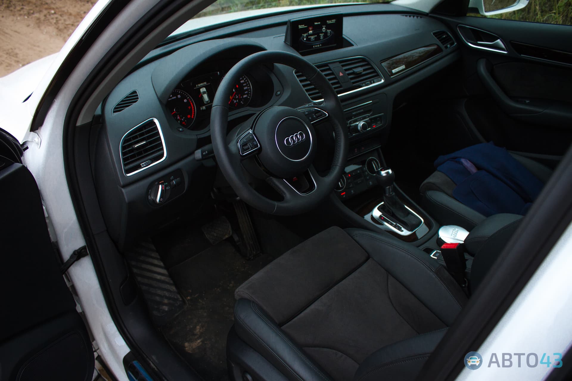 Тест-драйв Audi Q3: машина для тех, кто любит погорячее